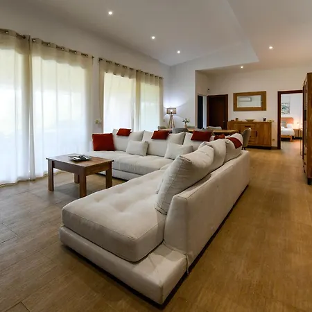 Villa Alvaro